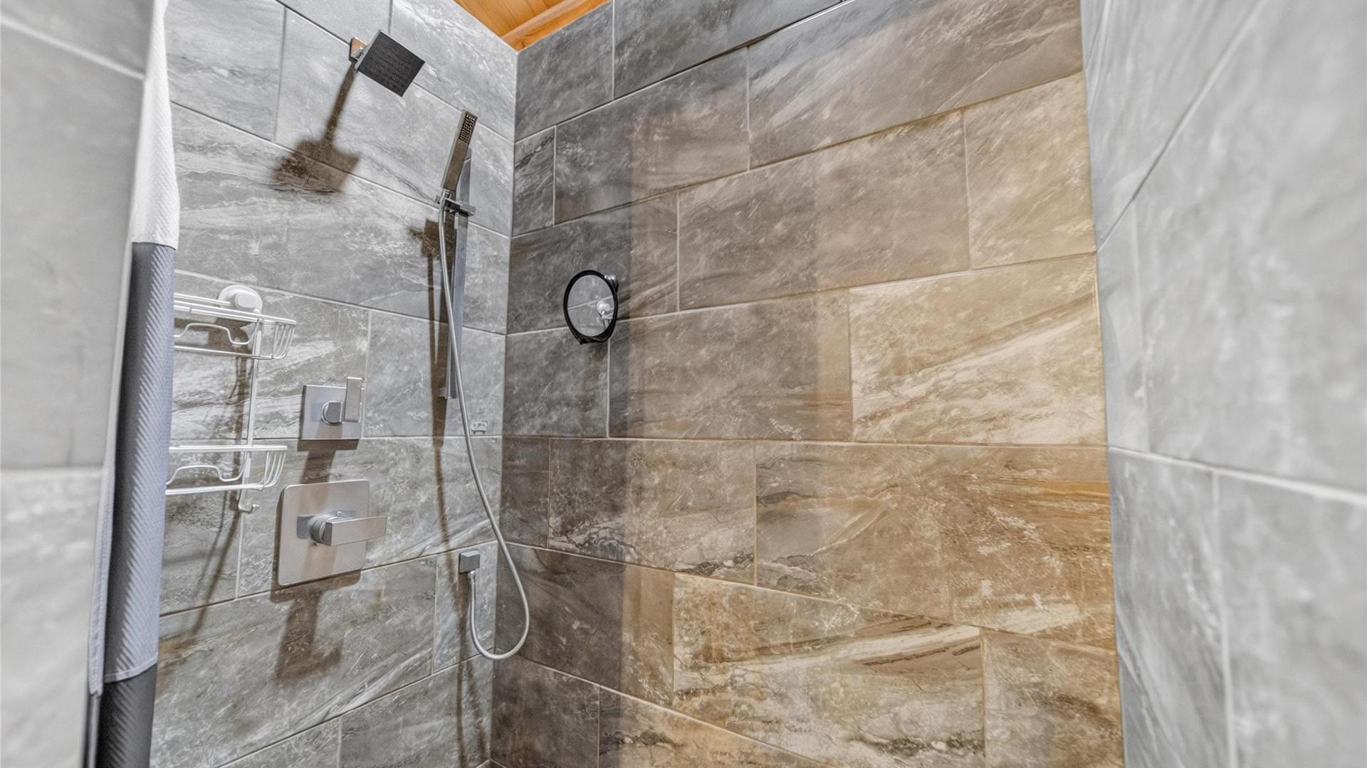 









3373


Mountain View

Court,
Jaffray,




BC
V0B 1T0

