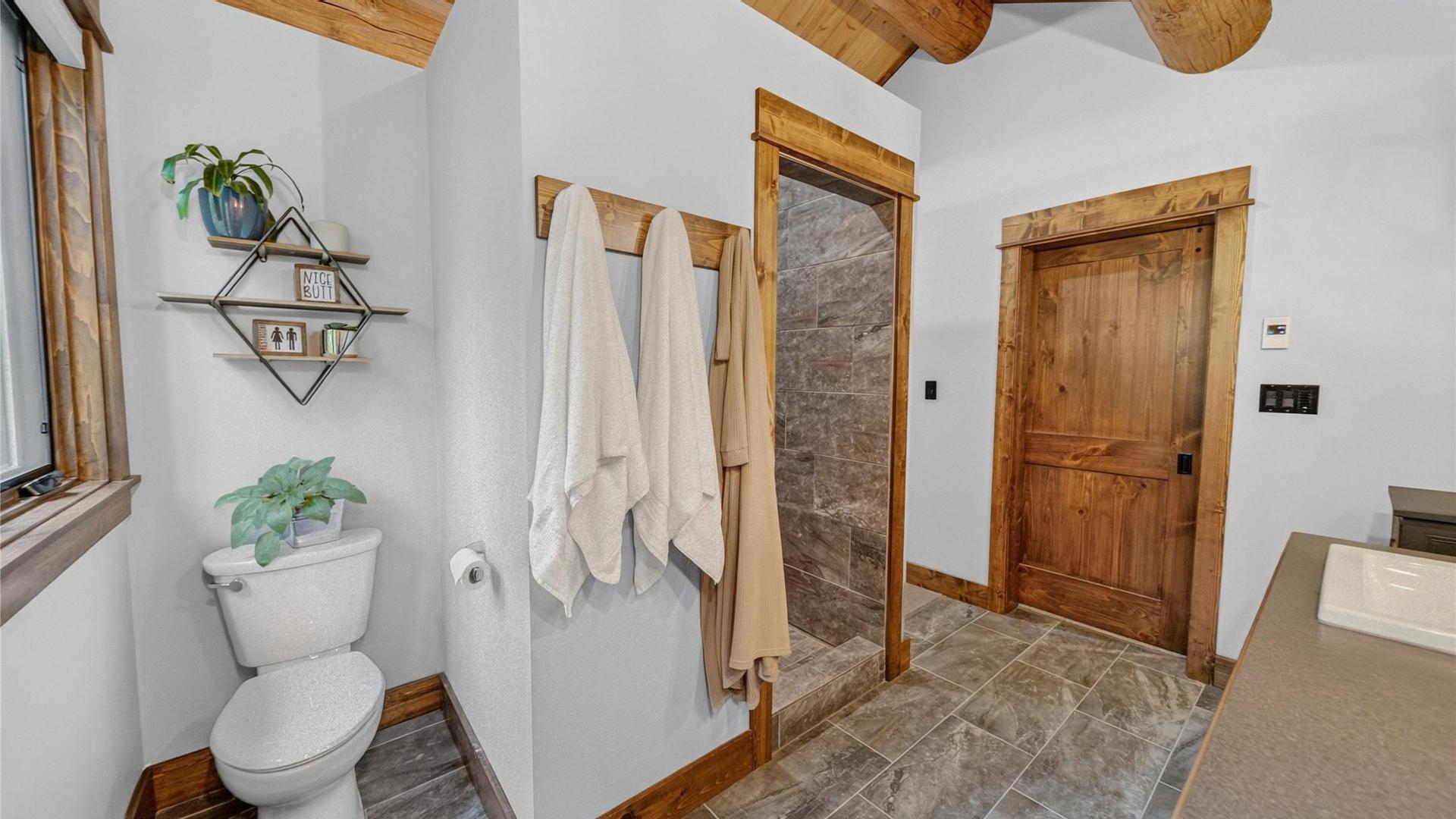 









3373


Mountain View

Court,
Jaffray,




BC
V0B 1T0

