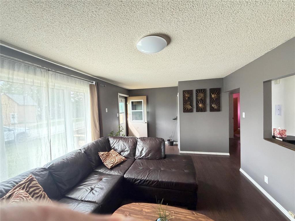 












12 2nd Street SW

,
Hamiota,




Manitoba
R0M0T0

