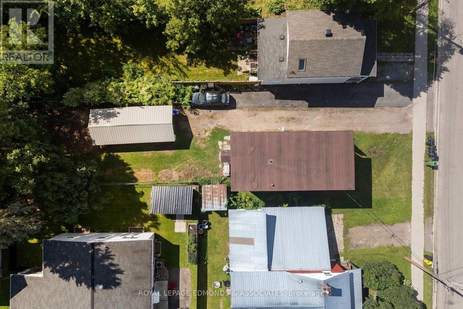 












594 ISABELLA STREET

,
Pembroke,




Ontario
K8A5V3

