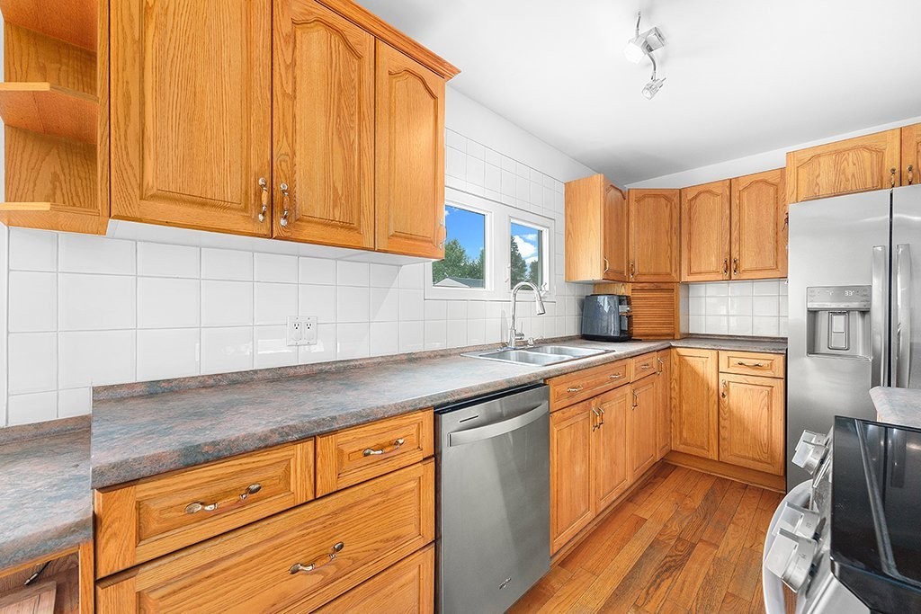 









977C


Route 303 N.

,
Clarendon,




QC
J0X2Y0

