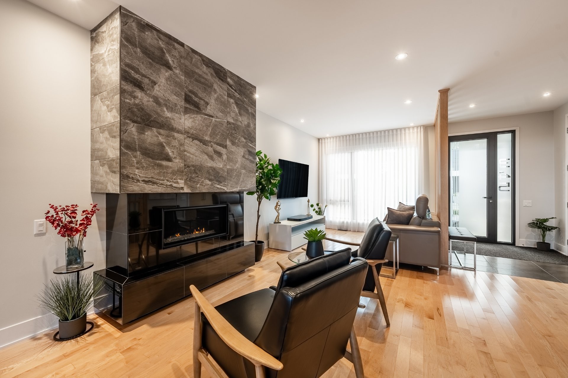 









345


Rue Narbonne

,
Sainte-Julie,




QC
J3E0E9

