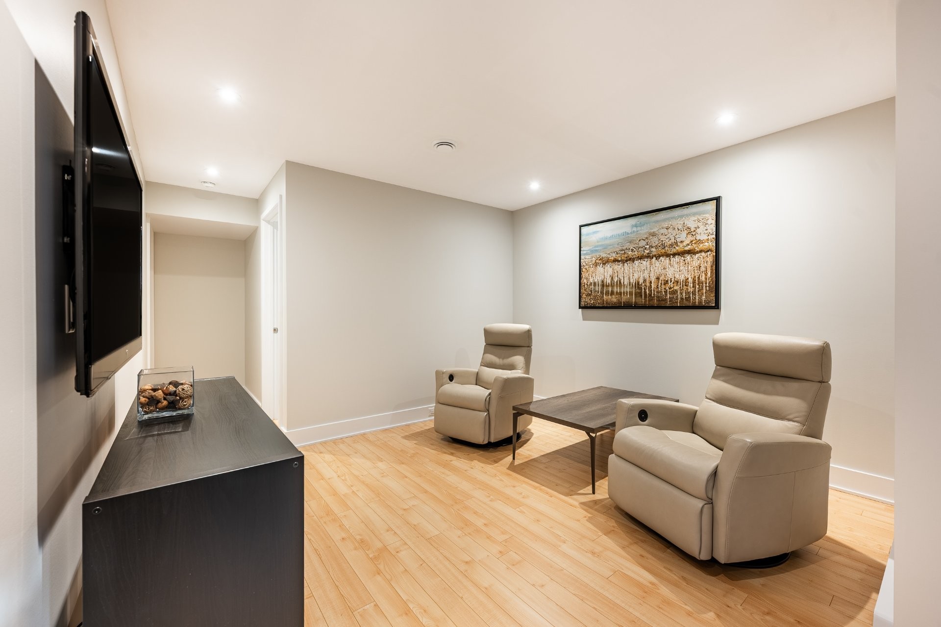 









345


Rue Narbonne

,
Sainte-Julie,




QC
J3E0E9

