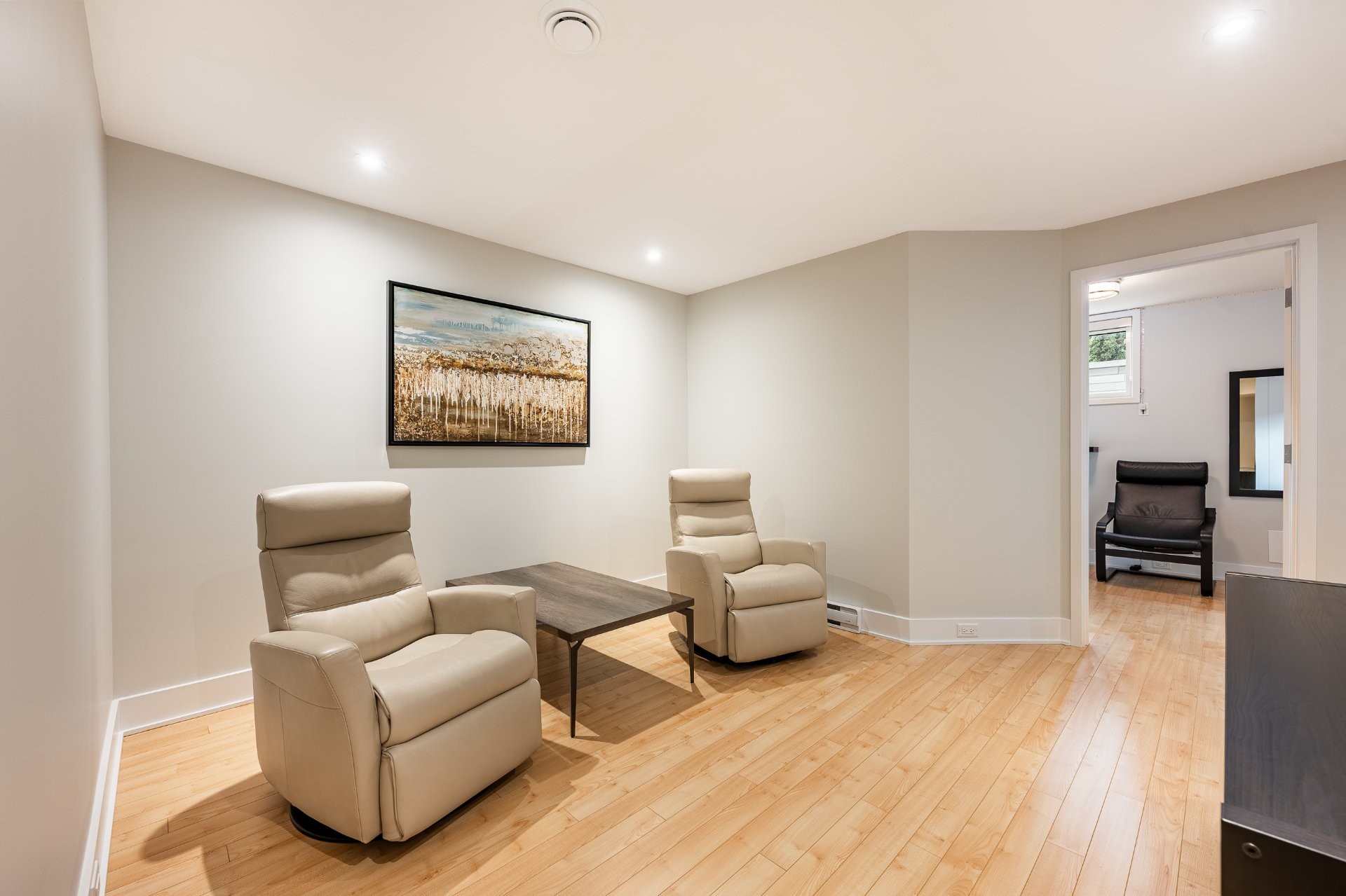 









345


Rue Narbonne

,
Sainte-Julie,




QC
J3E0E9

