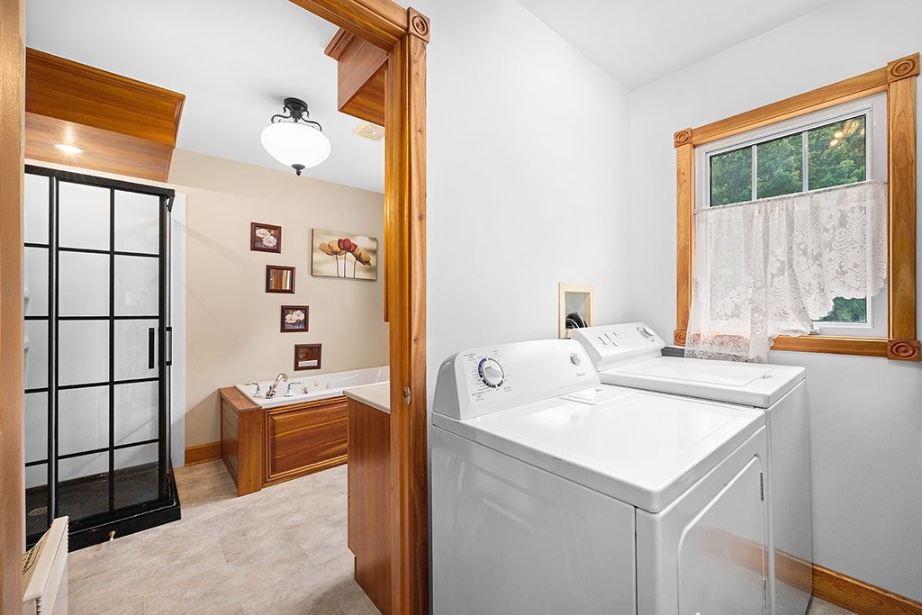 









41


Ch. MacCreadie

,
Otter Lake,




QC
J0X2P0

