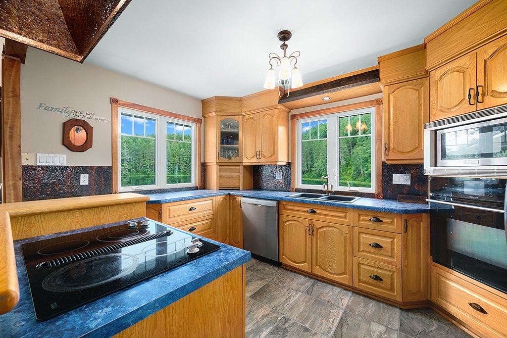 









41


Ch. MacCreadie

,
Otter Lake,




QC
J0X2P0

