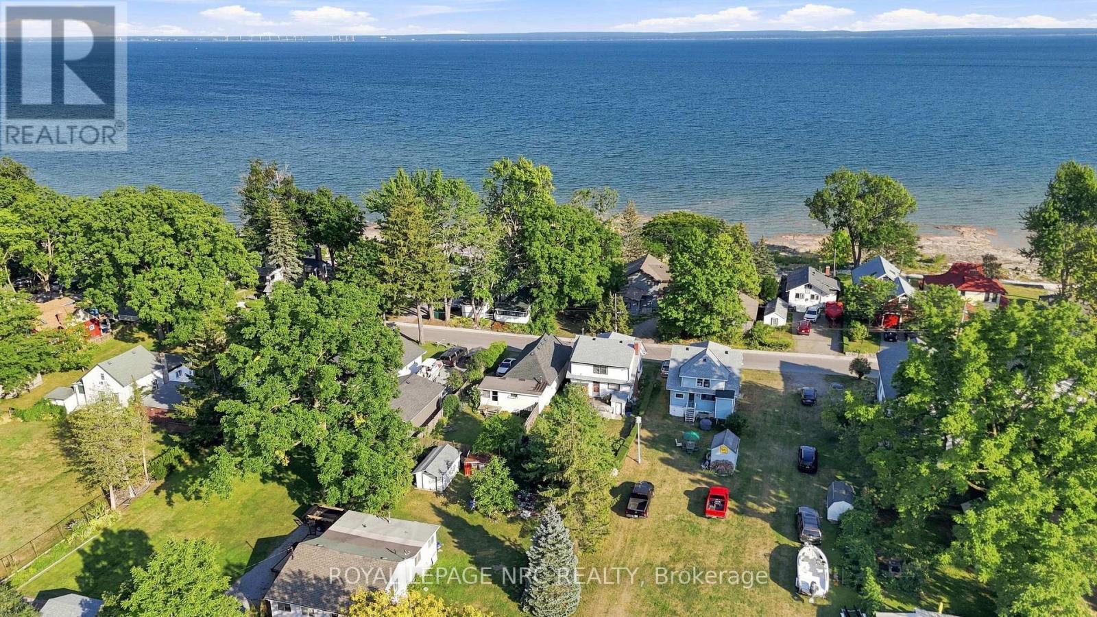 












3752 CRYSTAL BEACH DRIVE

,
Fort Erie (Crystal Beach),




Ontario
L0S1B0

