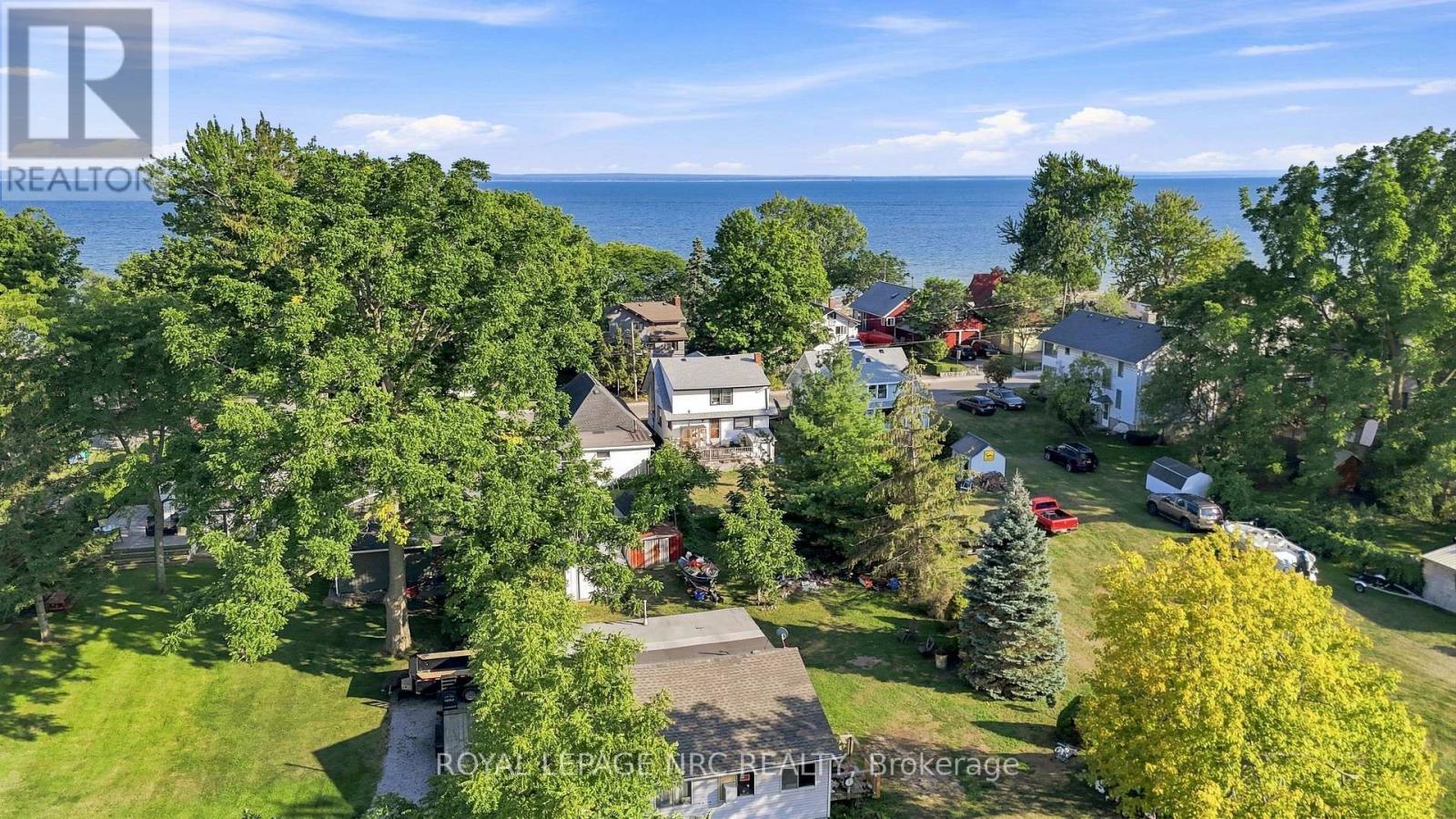 












3752 CRYSTAL BEACH DRIVE

,
Fort Erie (Crystal Beach),




Ontario
L0S1B0


