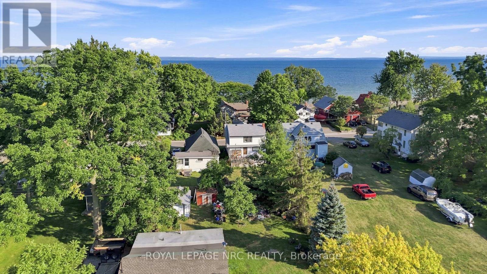 












3752 CRYSTAL BEACH DRIVE

,
Fort Erie (Crystal Beach),




Ontario
L0S1B0

