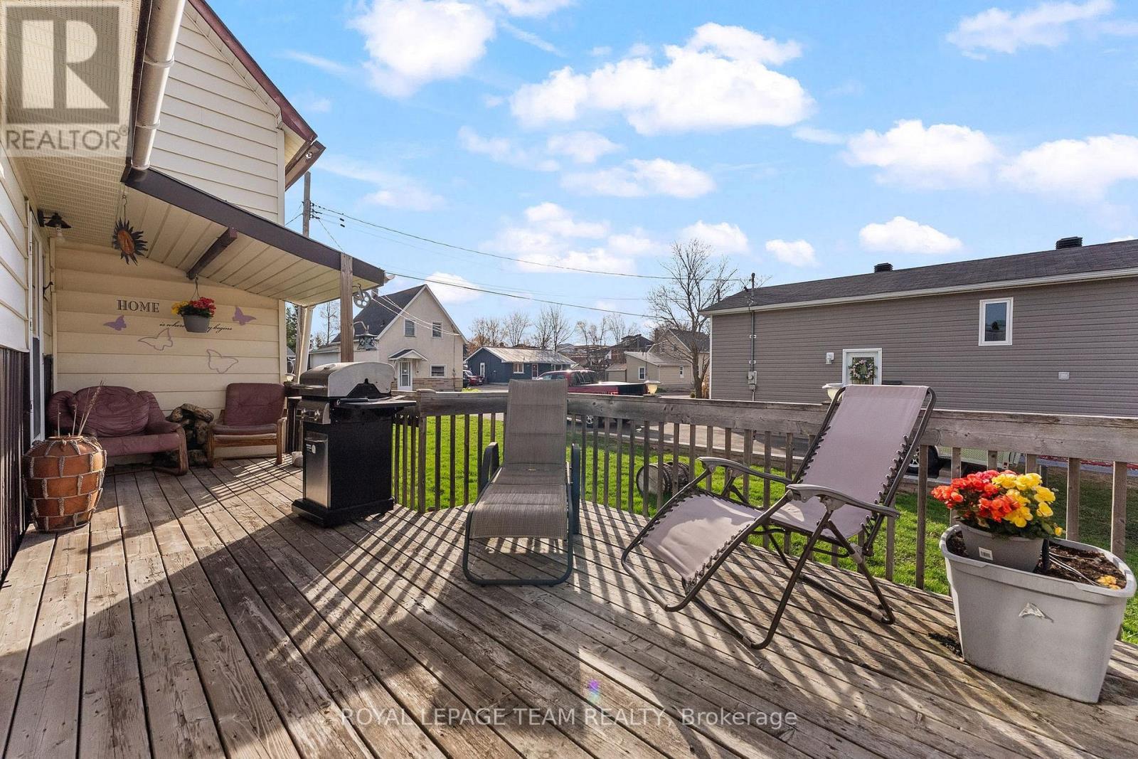 












80 BANK STREET S

,
Renfrew,




Ontario
K7V2E6


