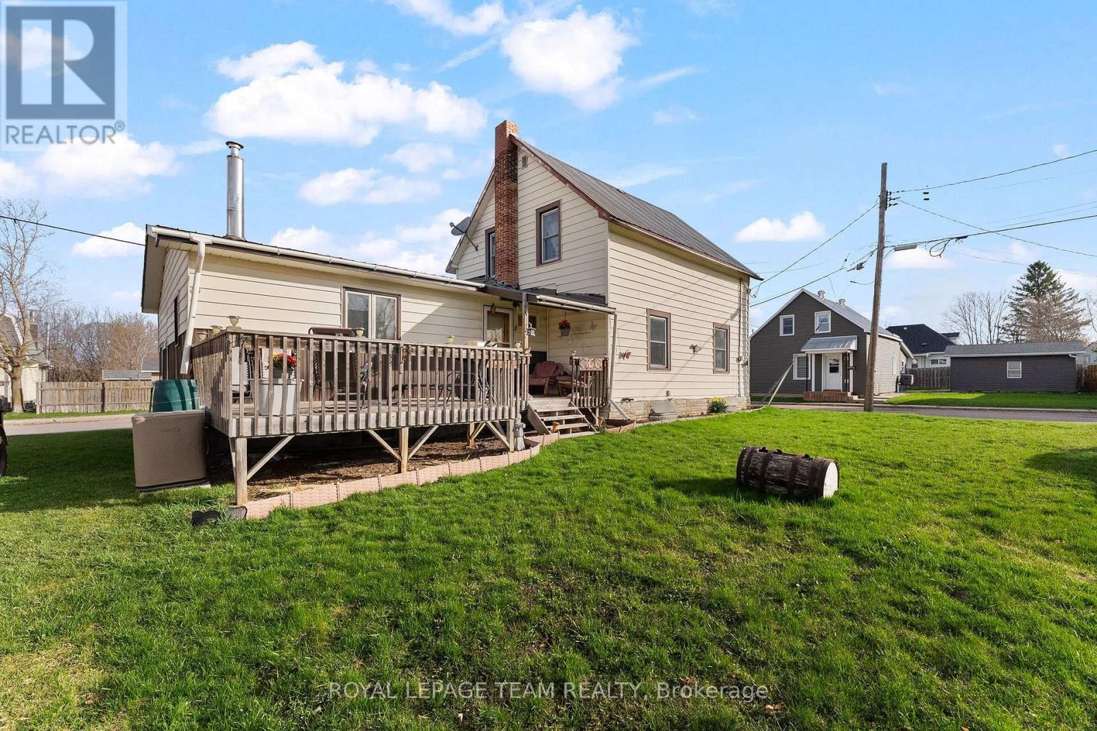 












80 BANK STREET S

,
Renfrew,




Ontario
K7V2E6

