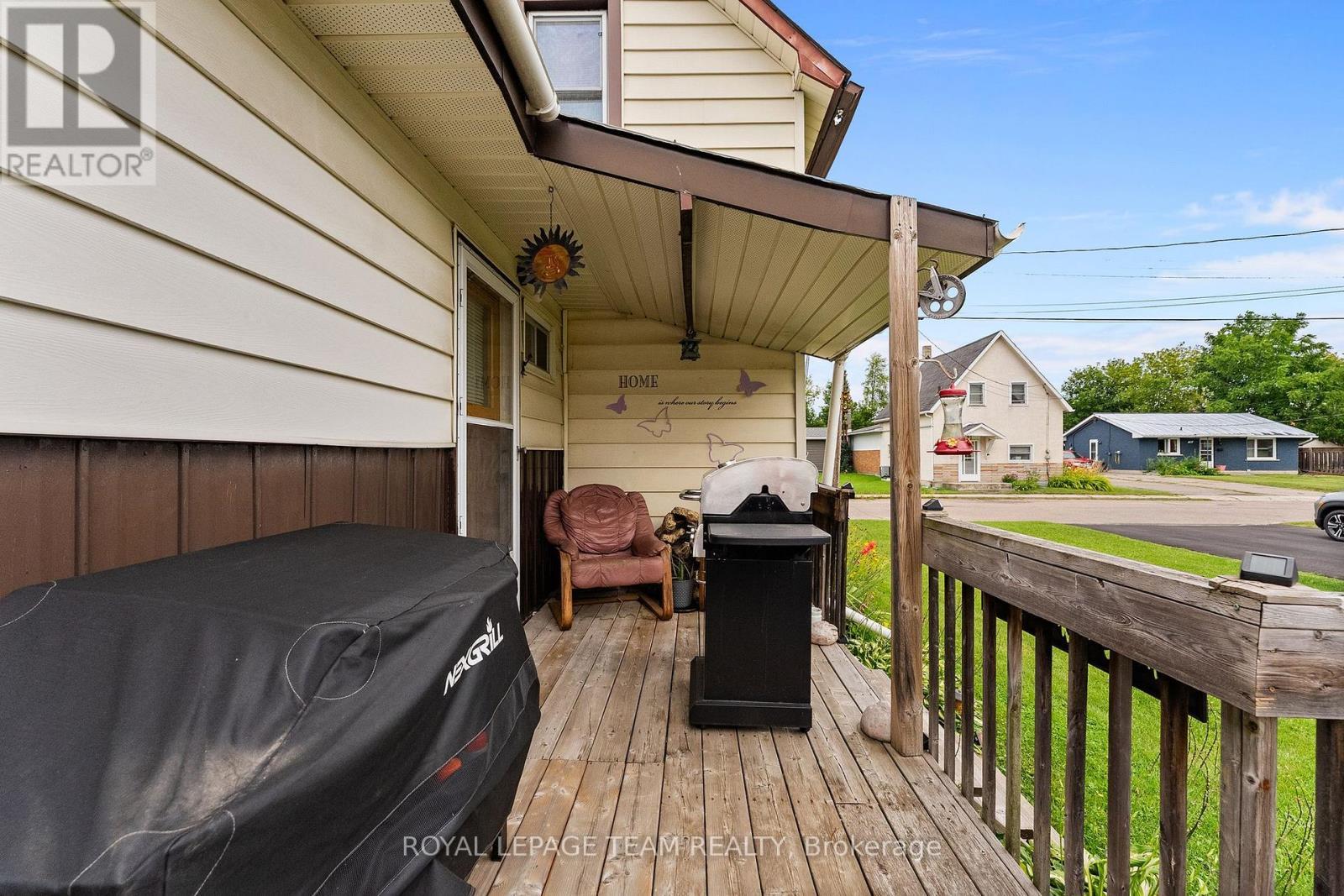 












80 BANK STREET S

,
Renfrew,




Ontario
K7V2E6

