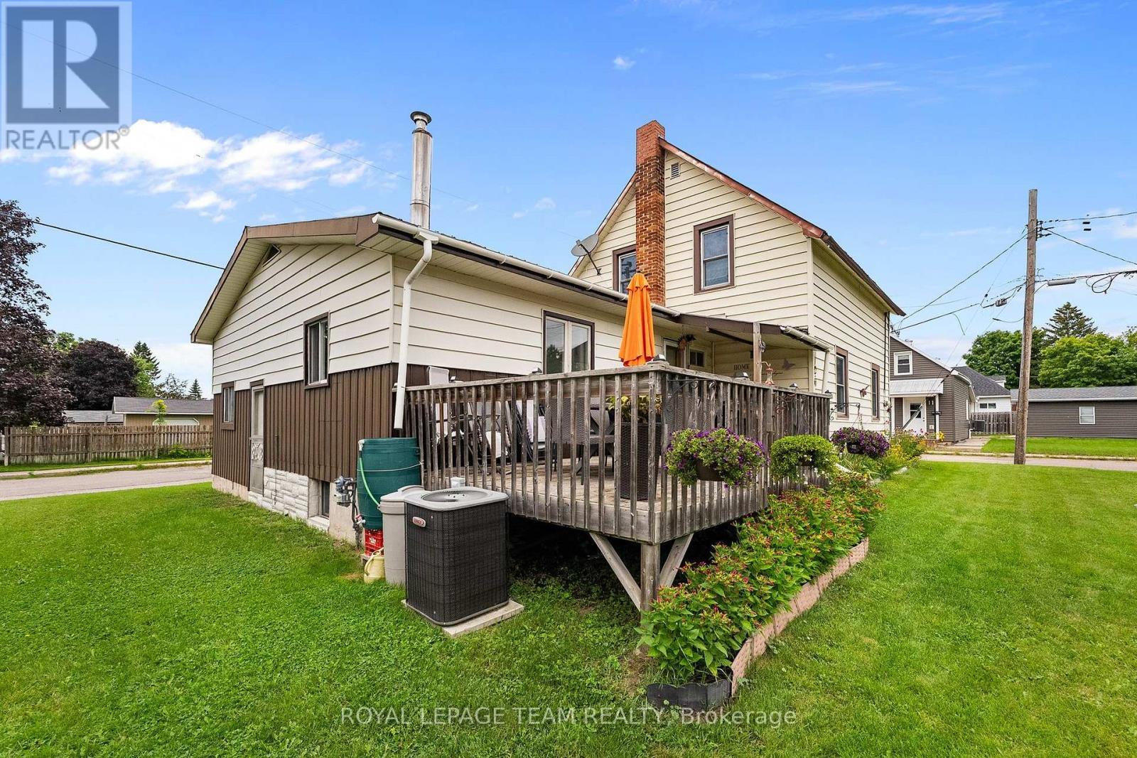 












80 BANK STREET S

,
Renfrew,




Ontario
K7V2E6

