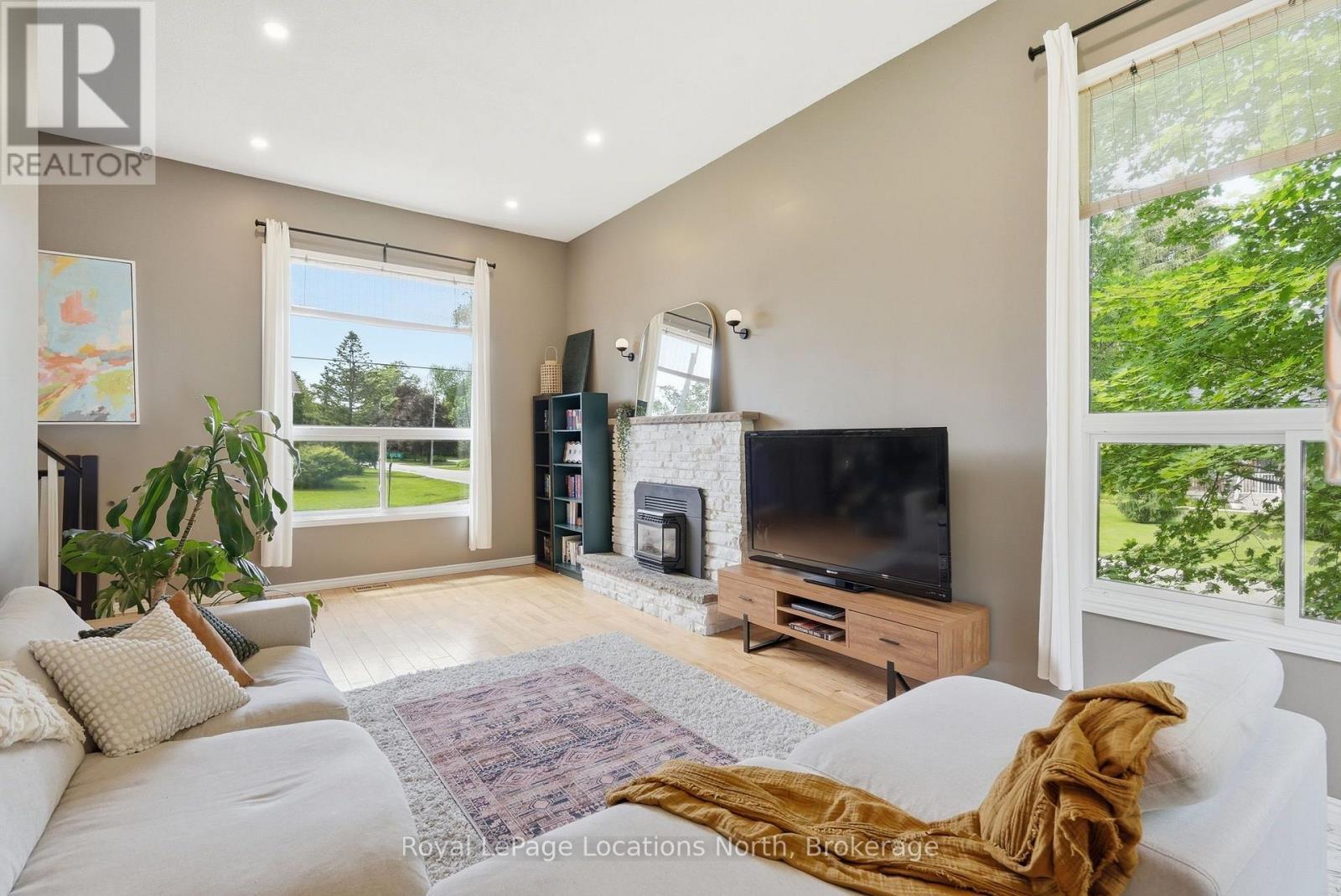 












2595 6TH AVENUE W

,
Owen Sound,




Ontario
N4K5J7

