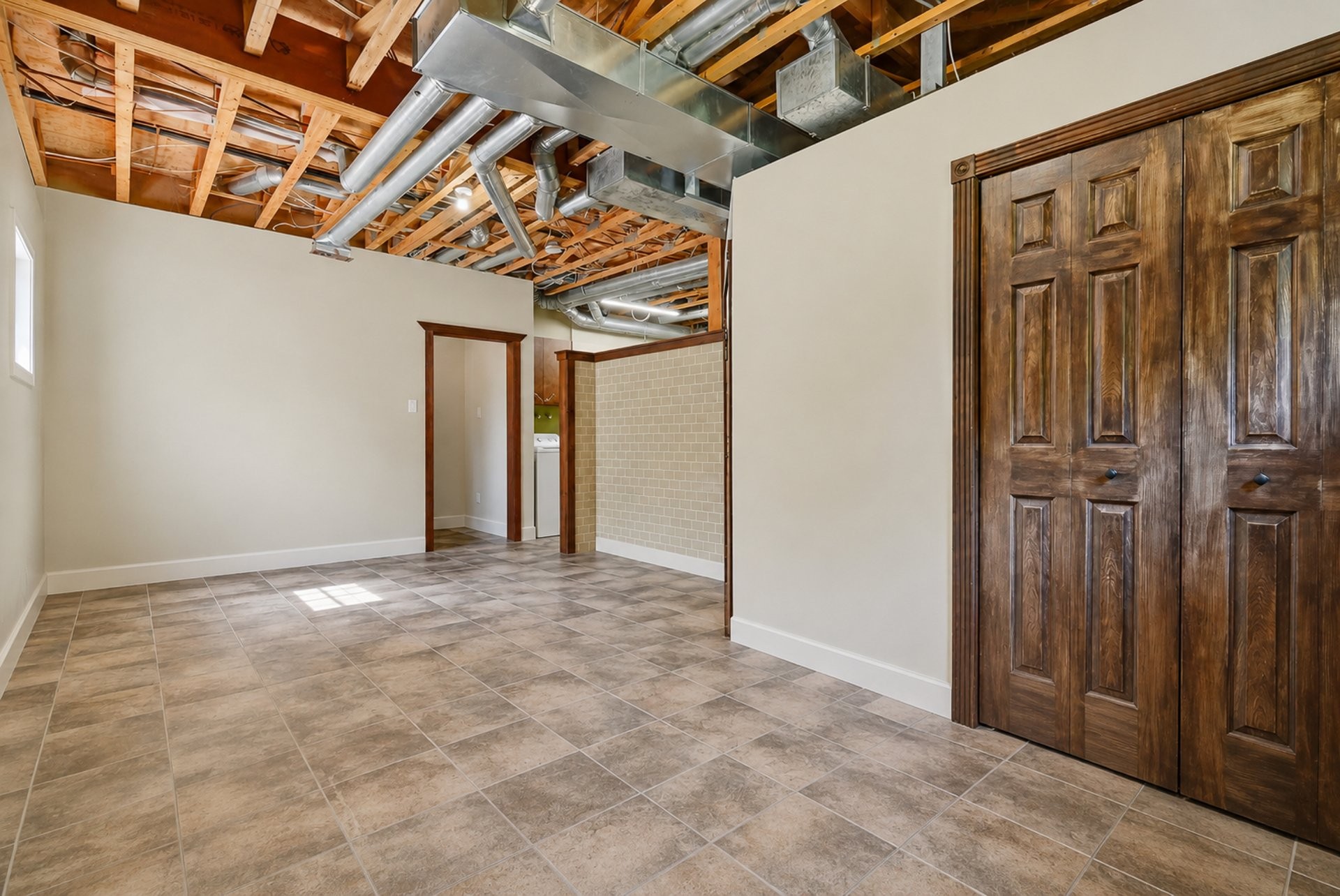 









4066


Ch. Montpetit

,
Austin,




QC
J1X5R9

