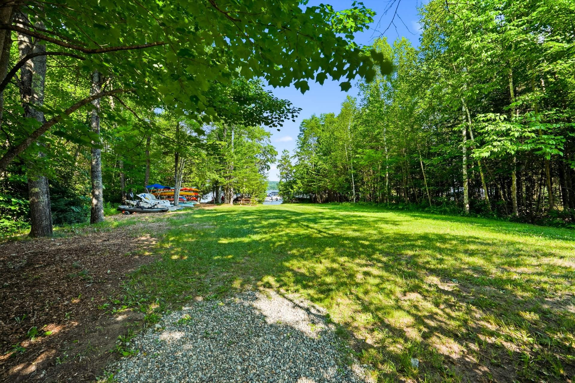 









4066


Ch. Montpetit

,
Austin,




QC
J1X5R9

