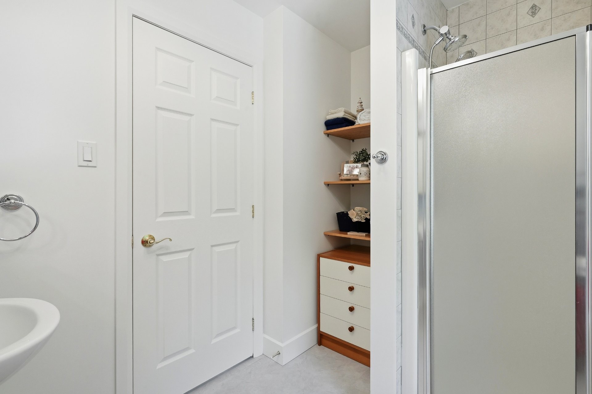 









4066


Ch. Montpetit

,
Austin,




QC
J1X5R9

