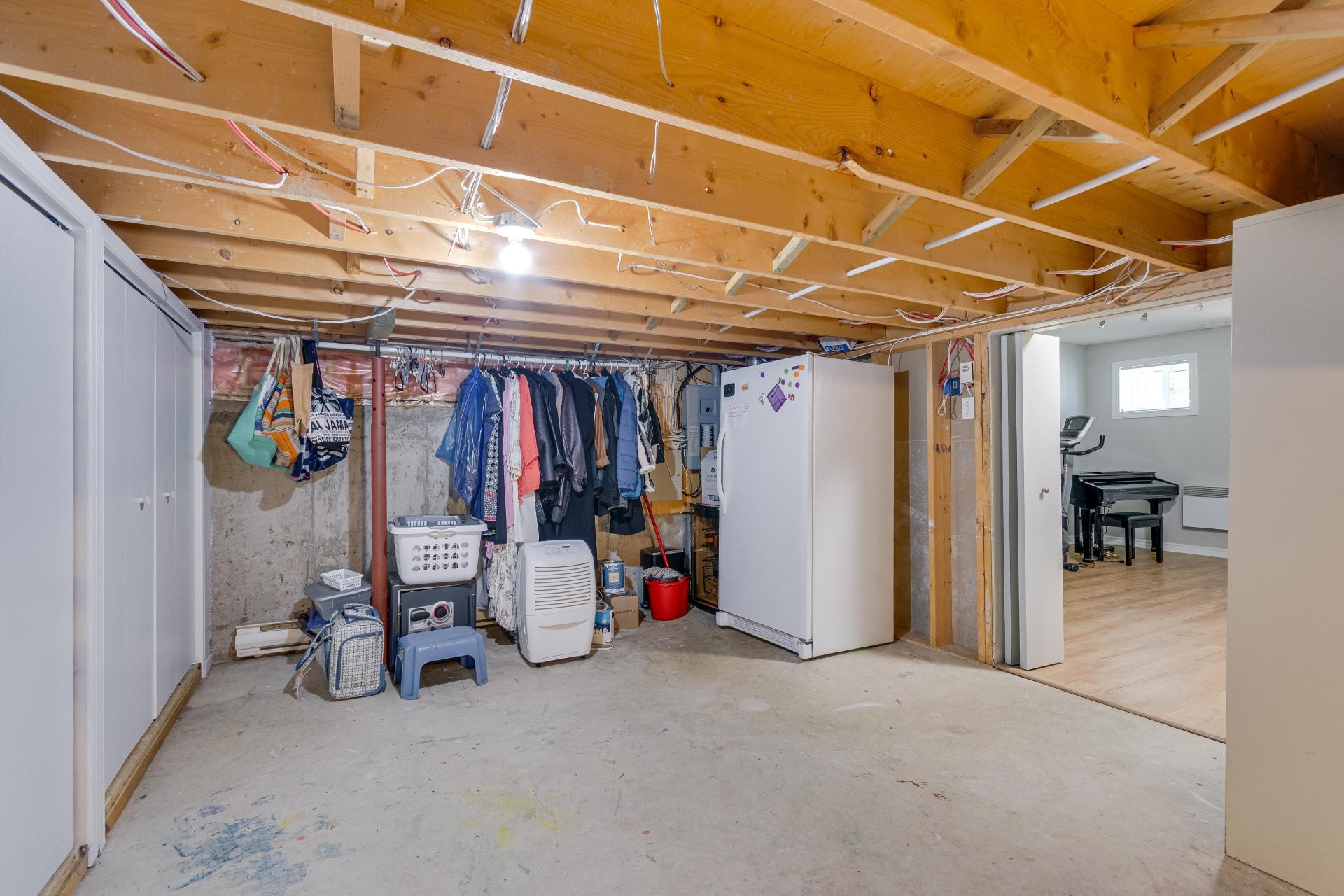 









19


Rue des Perdrix

,
Gatineau (Hull),




QC
J9A2V2

