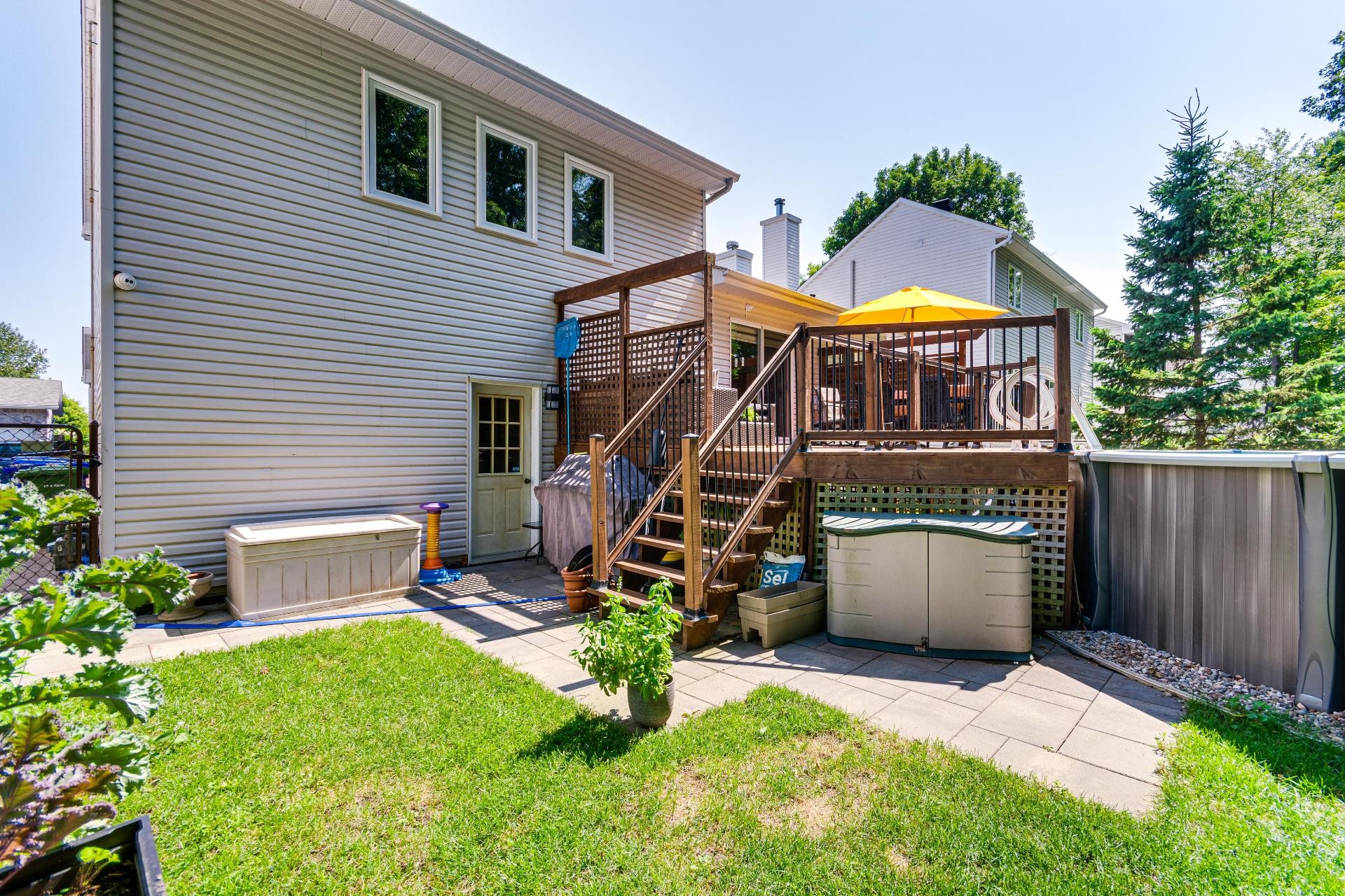 









19


Rue des Perdrix

,
Gatineau (Hull),




QC
J9A2V2

