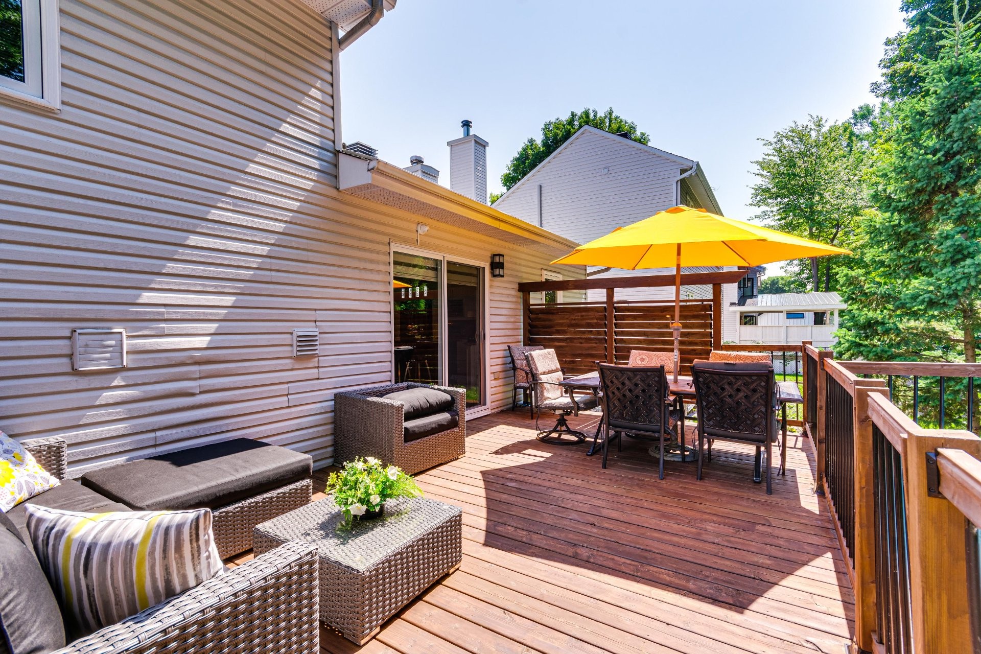 









19


Rue des Perdrix

,
Gatineau (Hull),




QC
J9A2V2

