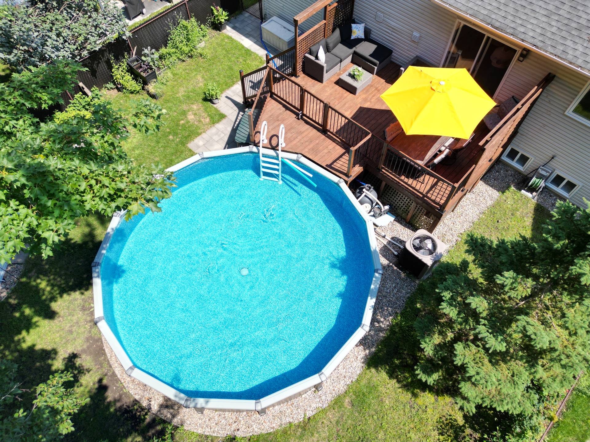 









19


Rue des Perdrix

,
Gatineau (Hull),




QC
J9A2V2

