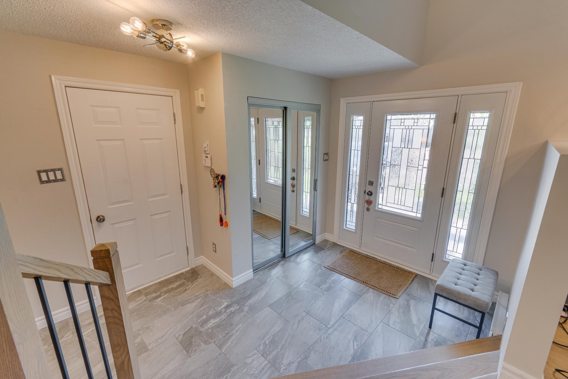 









19


Rue des Perdrix

,
Gatineau (Hull),




QC
J9A2V2

