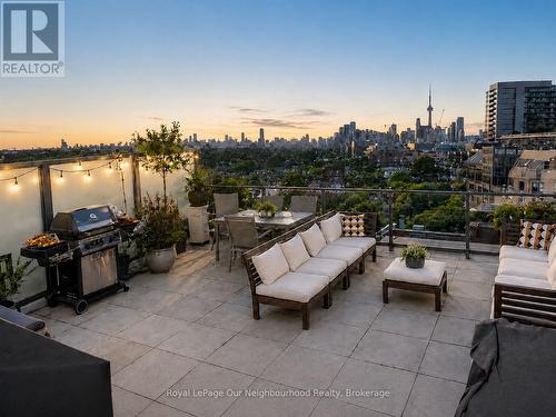 
															
													
													
													308 - 2 GLADSTONE AVENUE
													
												
												Toronto (Little Portugal),
												Ontario 