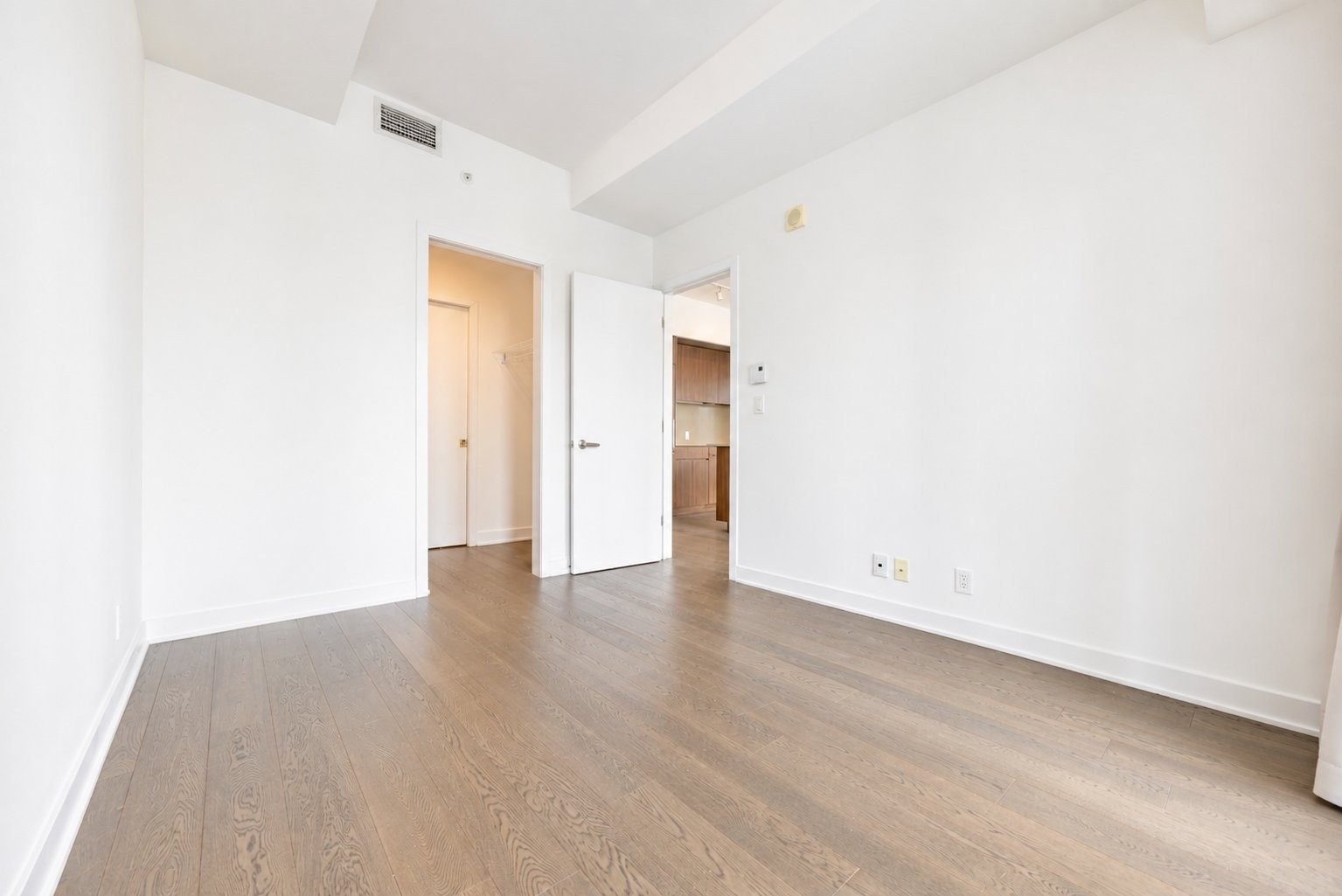









1288


Av. des Canadiens-de-Montréal

, 2601,
Montréal (Ville-Marie),




QC
H3B3B3

