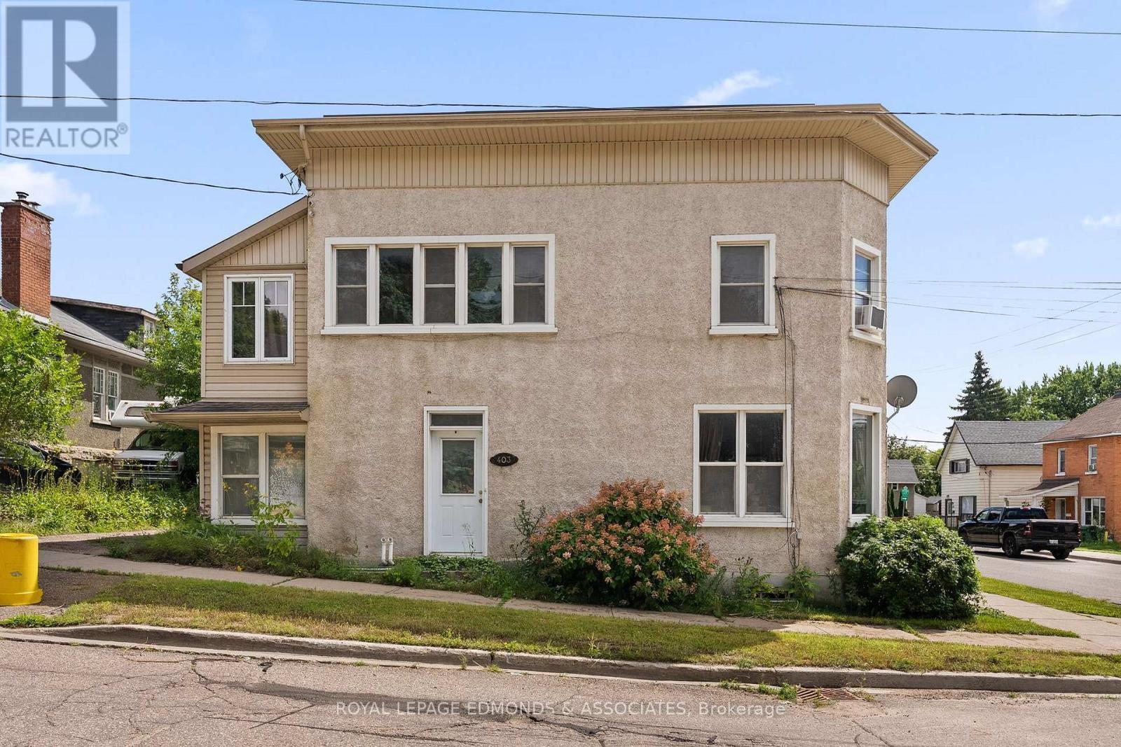 












403 MACKAY STREET

,
Pembroke,




Ontario
K8A1E3


