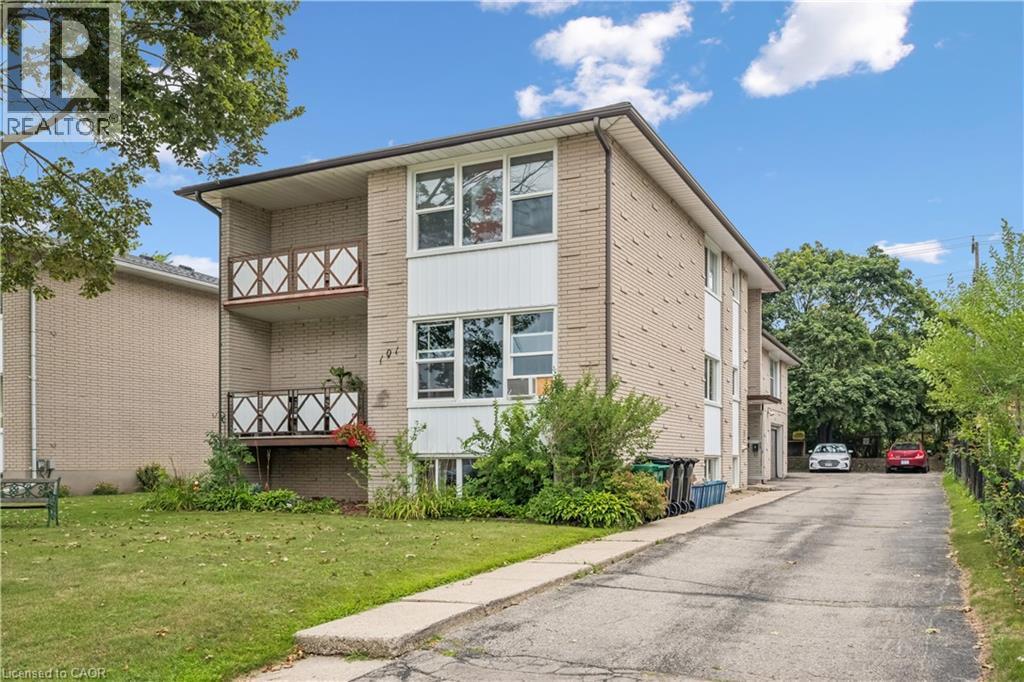 












101 SECORD Avenue

,
Kitchener,




Ontario
N2B2L3

