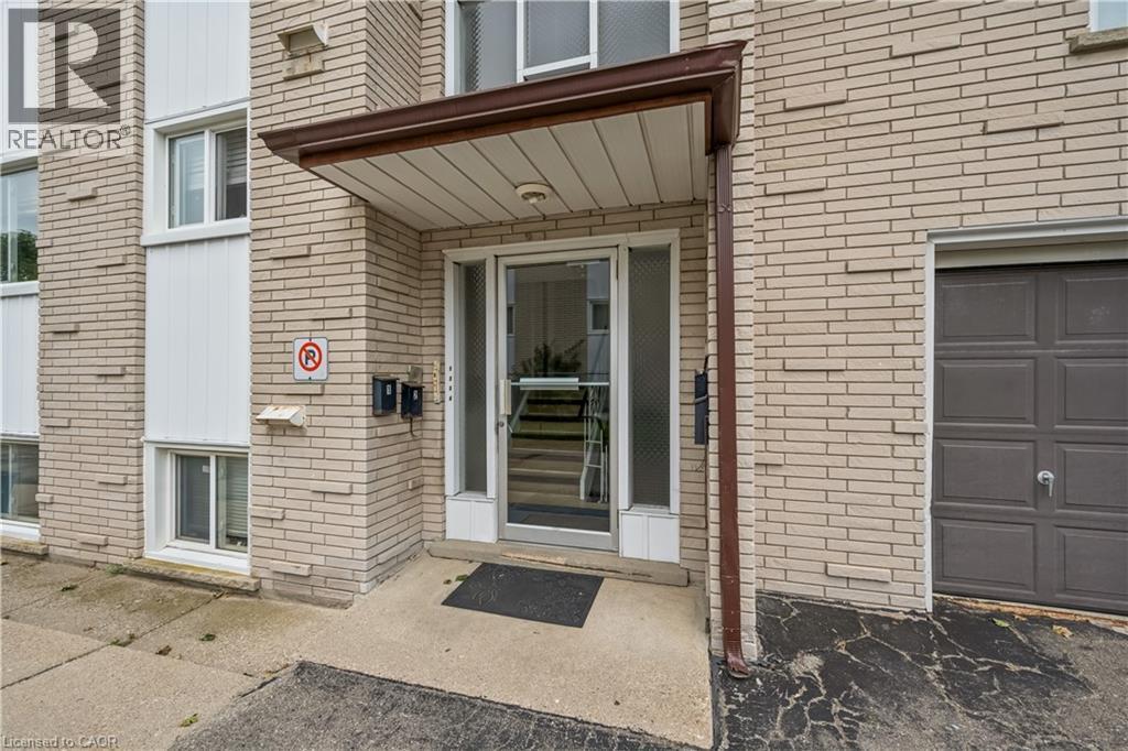 












101 SECORD Avenue

,
Kitchener,




Ontario
N2B2L3

