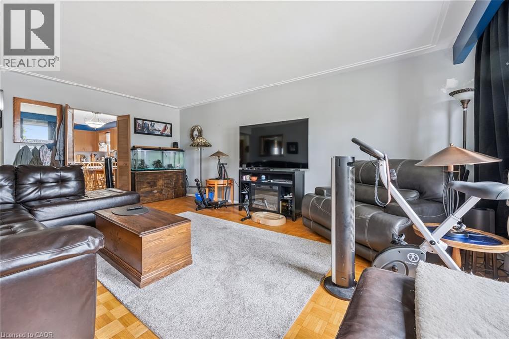 












101 SECORD Avenue

,
Kitchener,




Ontario
N2B2L3

