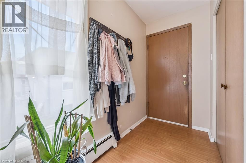 












101 SECORD Avenue

,
Kitchener,




Ontario
N2B2L3

