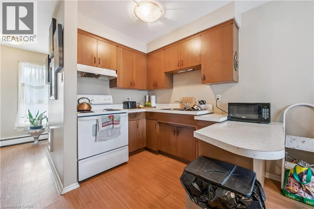 












101 SECORD Avenue

,
Kitchener,




Ontario
N2B2L3

