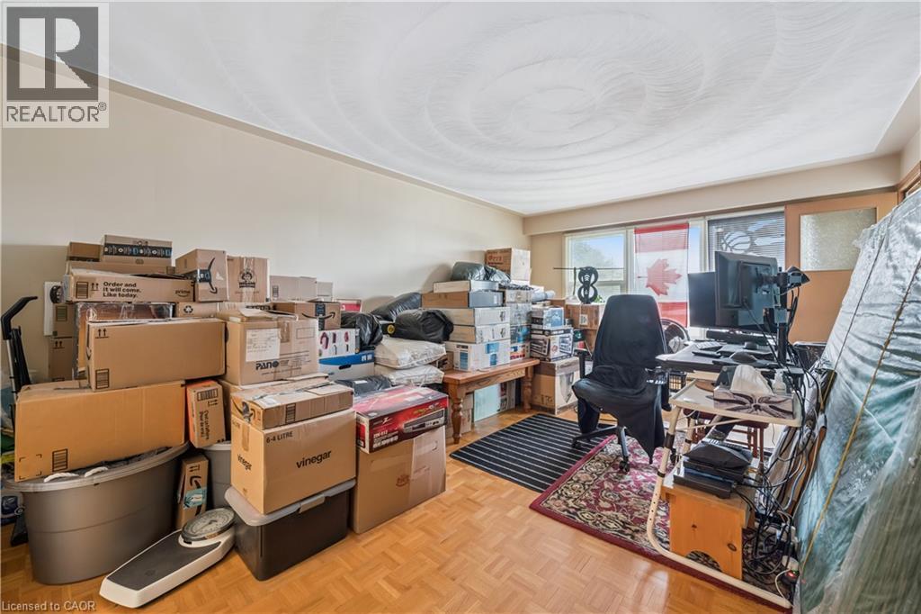 












101 SECORD Avenue

,
Kitchener,




Ontario
N2B2L3

