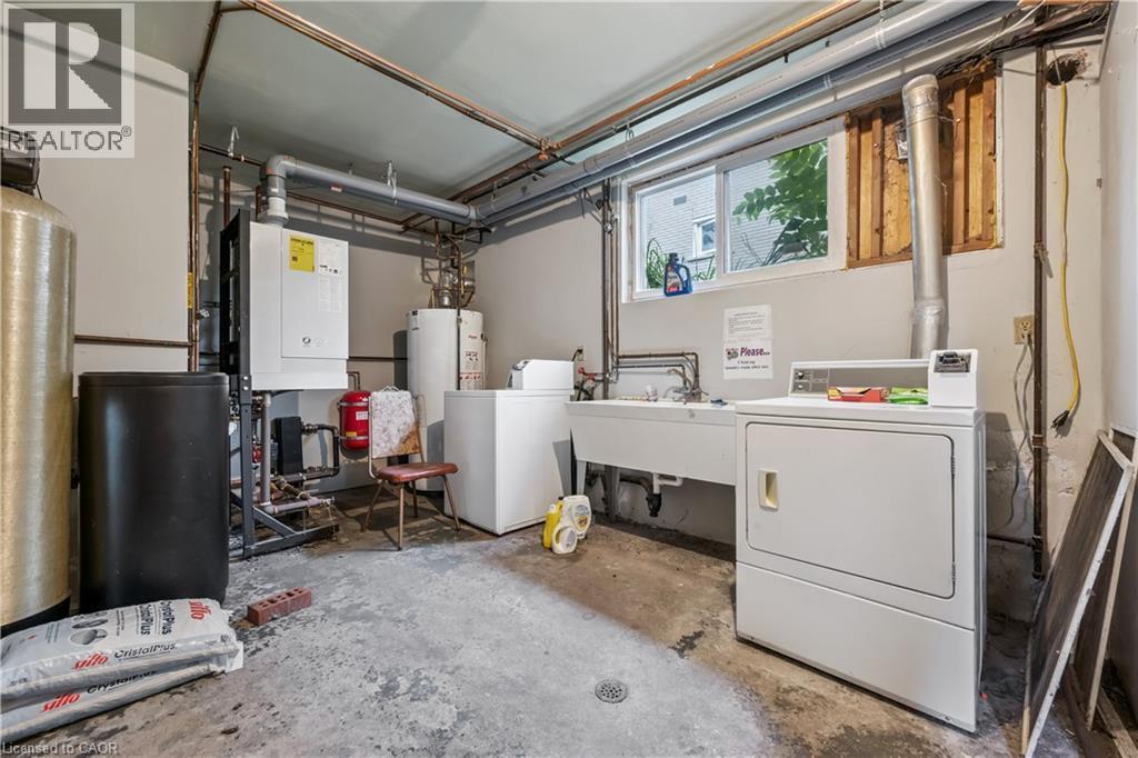 












101 SECORD Avenue

,
Kitchener,




Ontario
N2B2L3

