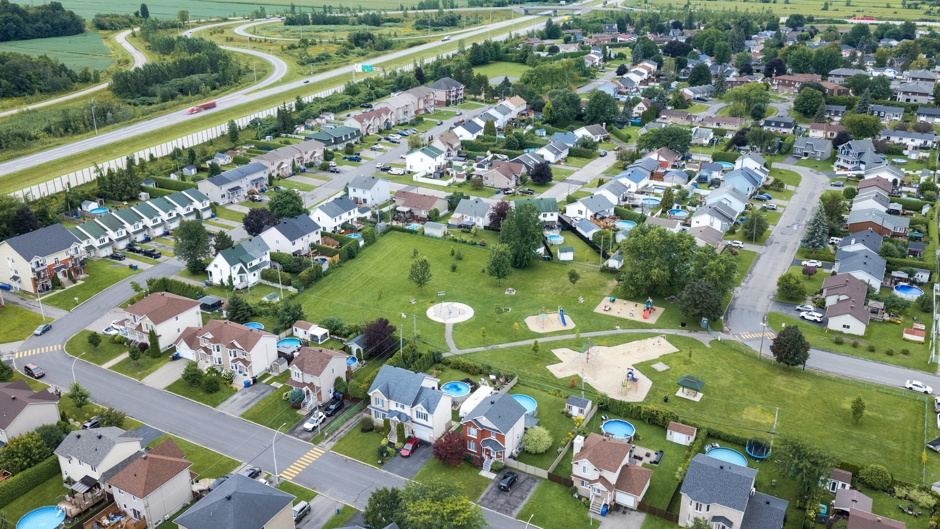









11


Rue du Ruisseau

,
Salaberry-de-Valleyfield,




QC
J6S6T9


