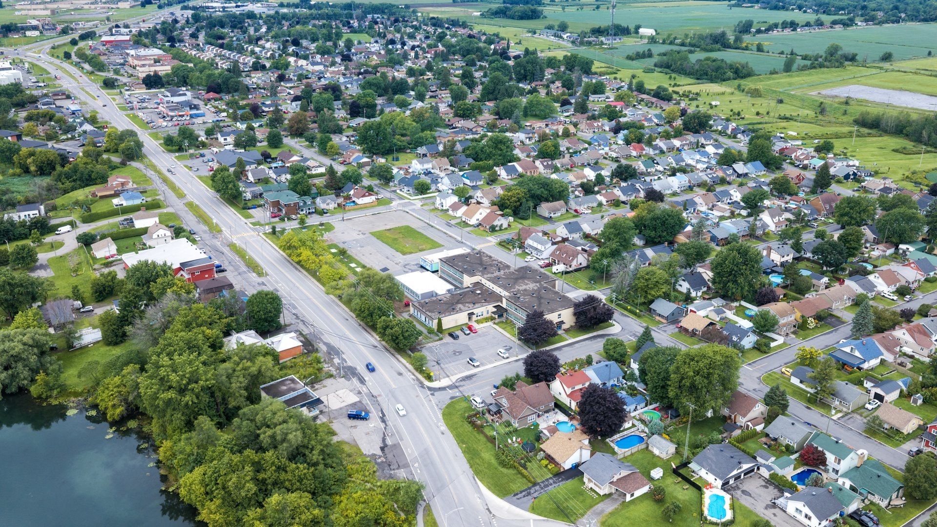 









11


Rue du Ruisseau

,
Salaberry-de-Valleyfield,




QC
J6S6T9

