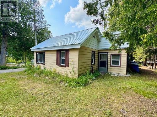 A 4-season River-front home mins. from Lake Huron.