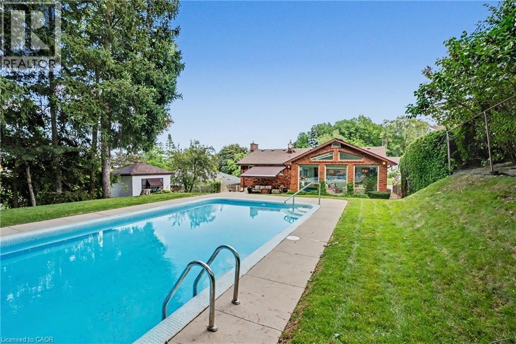 












18 BATTLEFIELD Drive

,
Stoney Creek,




Ontario
L8G1T7

