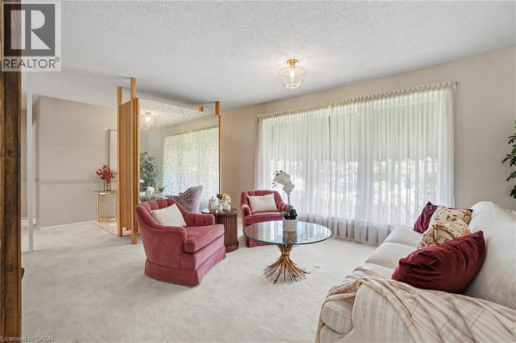 












18 BATTLEFIELD Drive

,
Stoney Creek,




Ontario
L8G1T7

