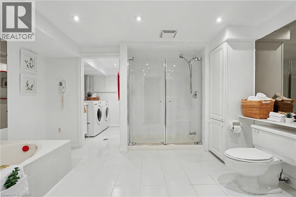 












18 BATTLEFIELD Drive

,
Stoney Creek,




Ontario
L8G1T7


