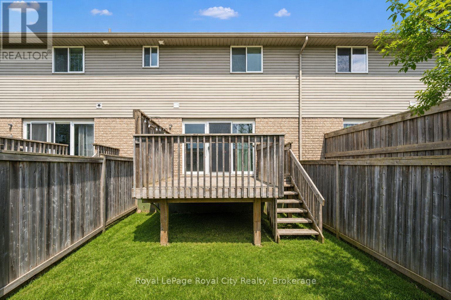 












6 - 361 ARKELL ROAD

,
Guelph (Pineridge/Westminster Woods),




Ontario
N1L1E5

