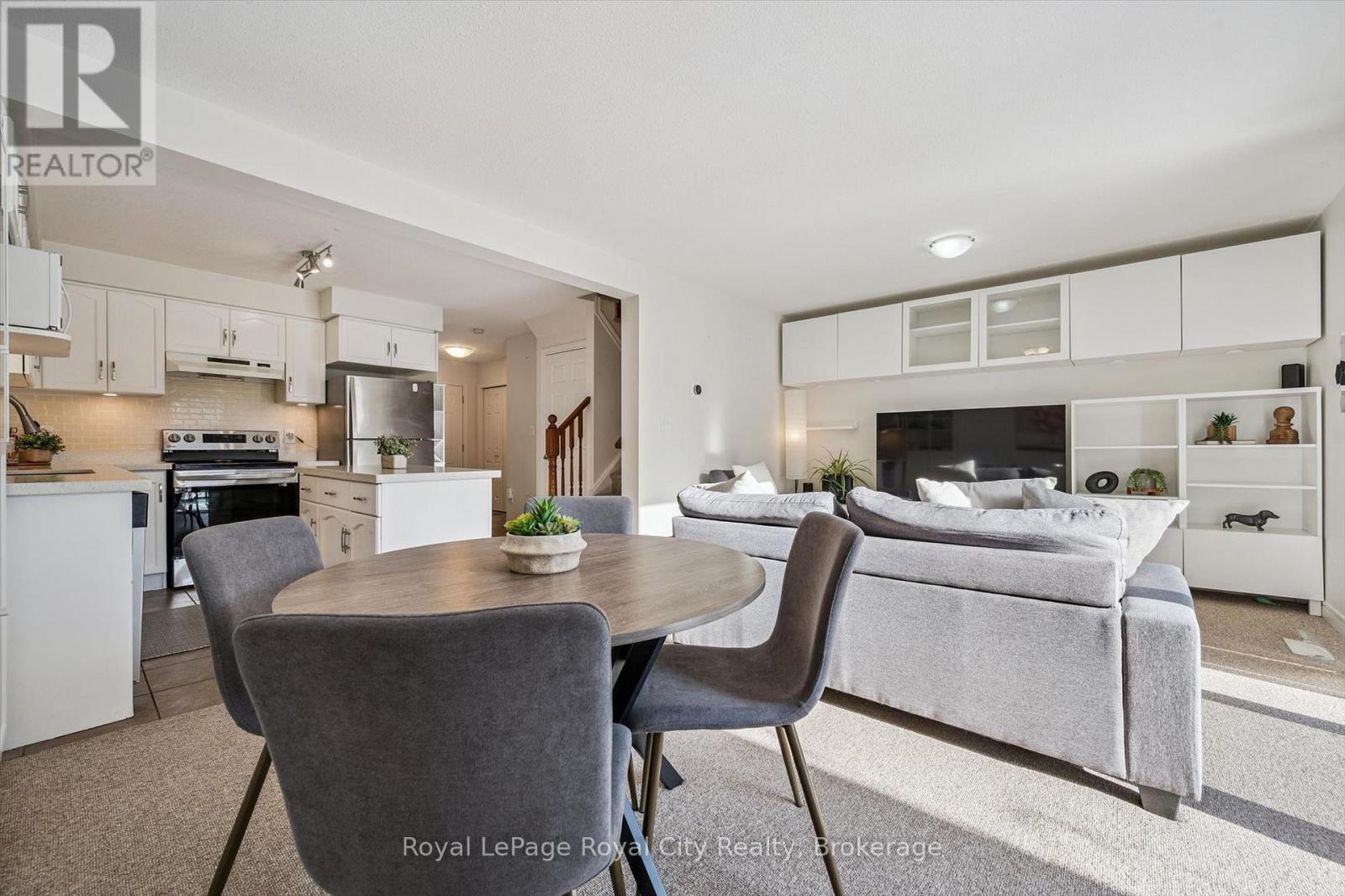 












6 - 361 ARKELL ROAD

,
Guelph (Pineridge/Westminster Woods),




Ontario
N1L1E5

