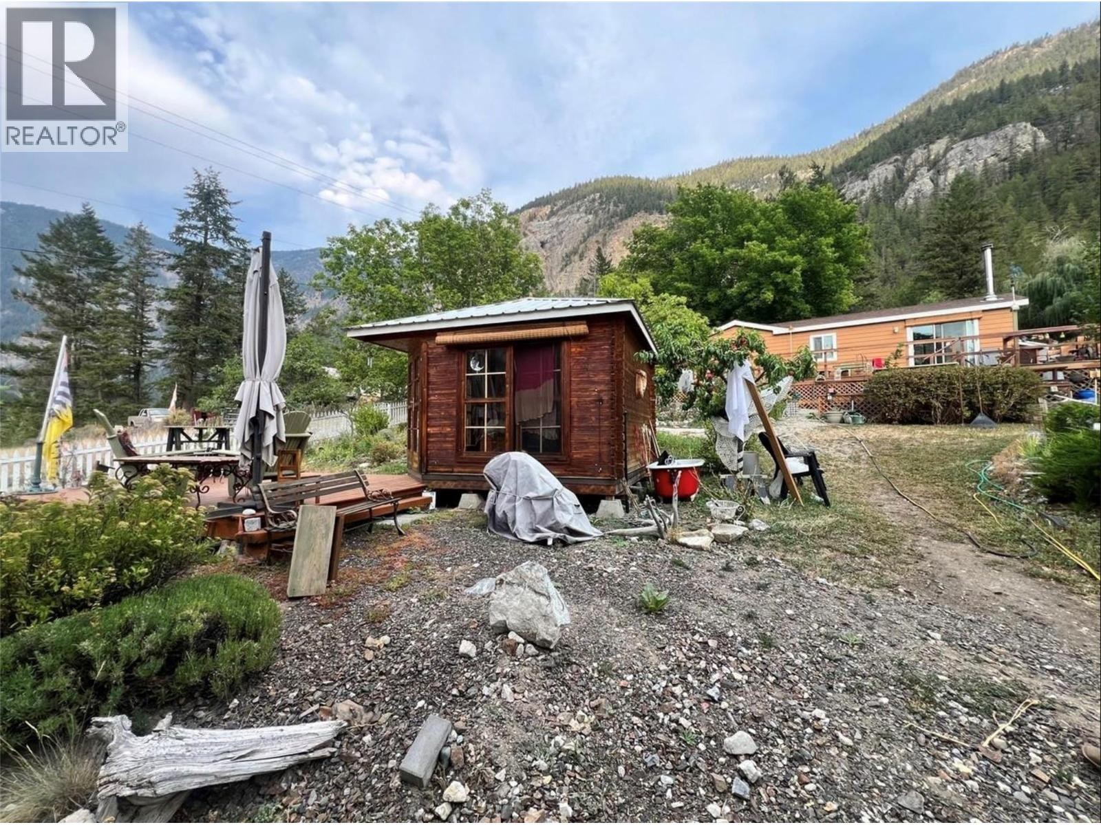 












5251 Webster Street

,
Hedley,




British Columbia
V0X1K0

