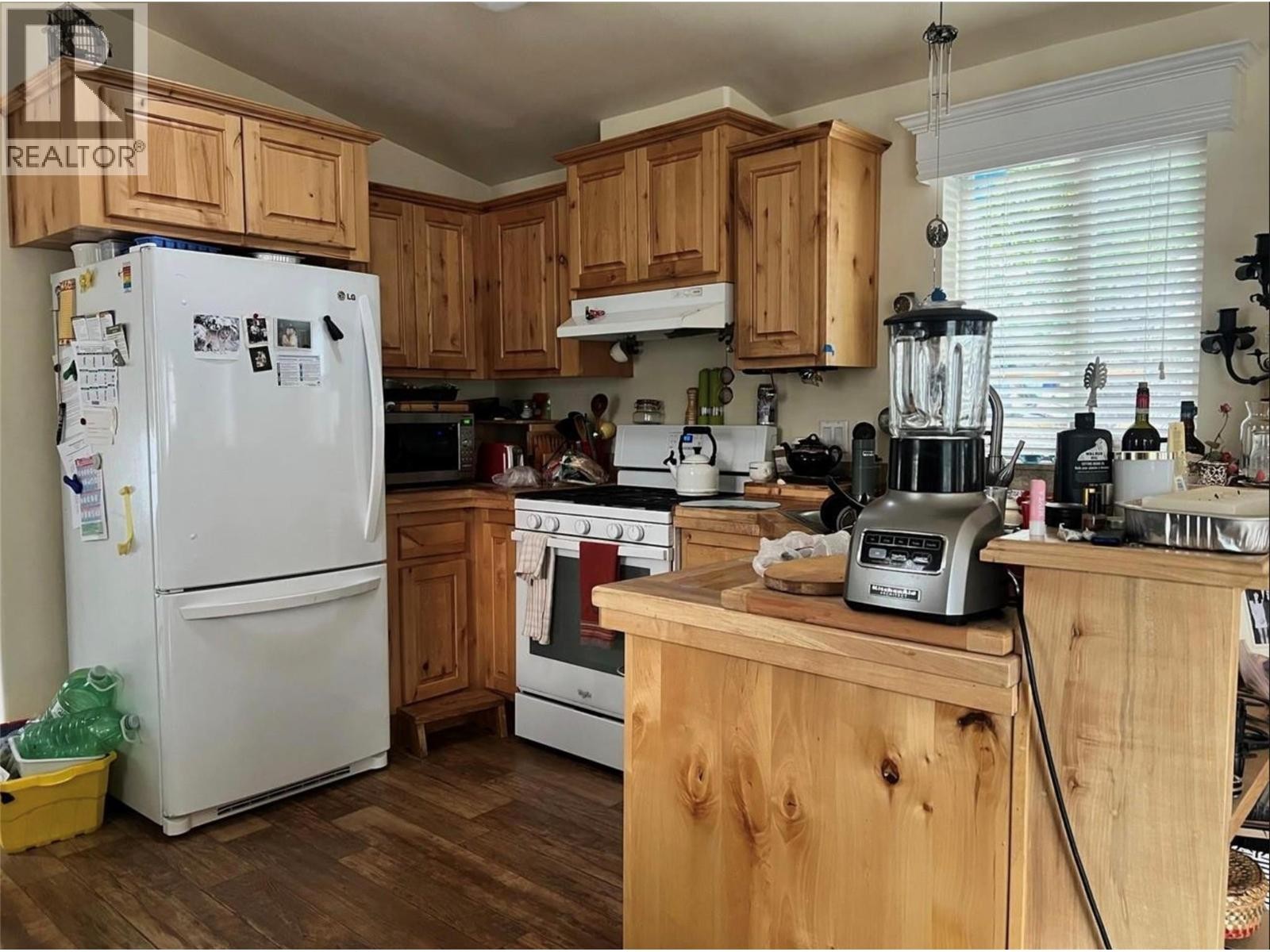 












5251 Webster Street

,
Hedley,




British Columbia
V0X1K0

