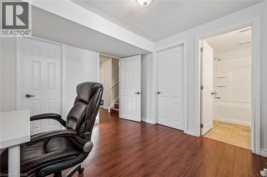 












361 ARKELL Road Unit# 6

,
Guelph,




Ontario
N1L1E5

