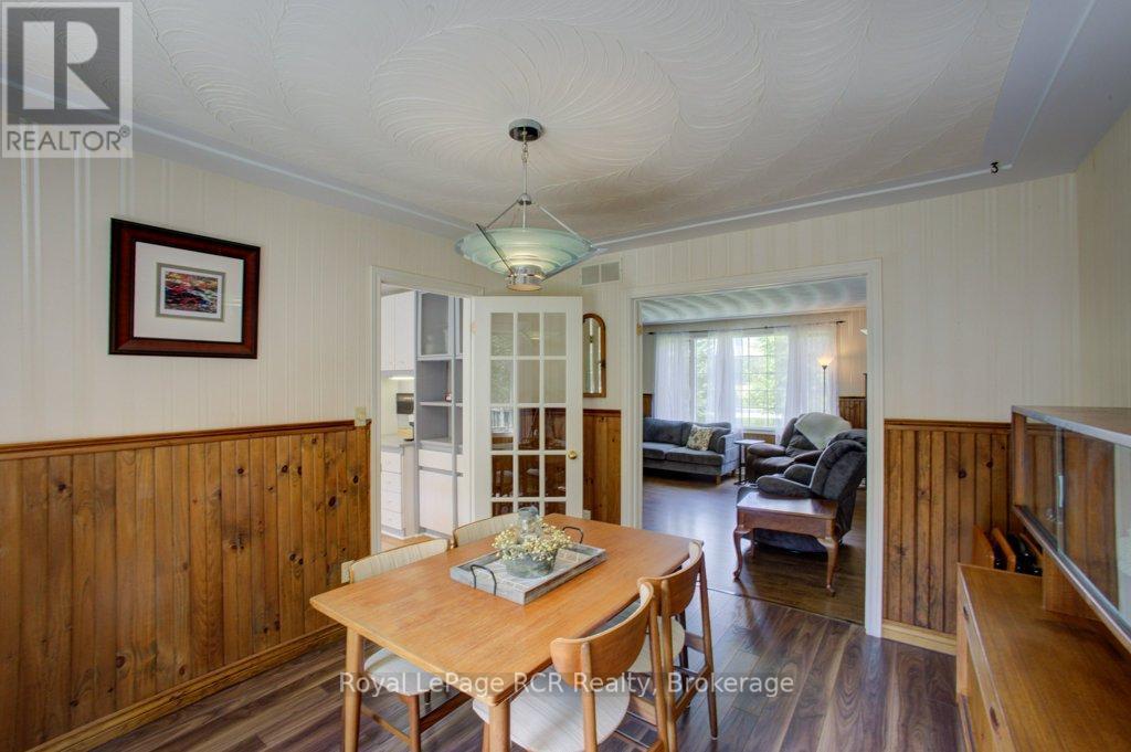 












7287 WELLINGTON RD 109

,
Mapleton,




Ontario
N0G2K0

