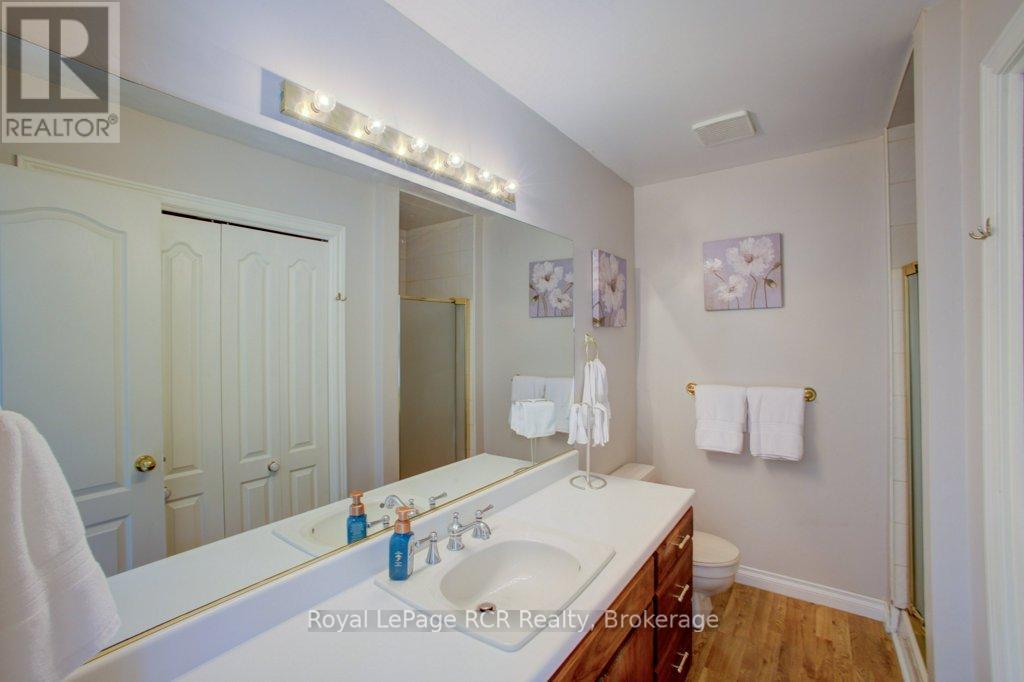 












7287 WELLINGTON RD 109

,
Mapleton,




Ontario
N0G2K0

