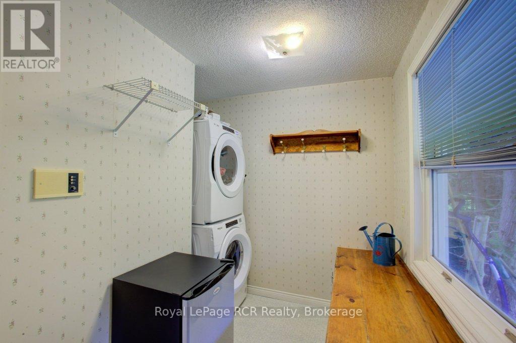












7287 WELLINGTON RD 109

,
Mapleton,




Ontario
N0G2K0

